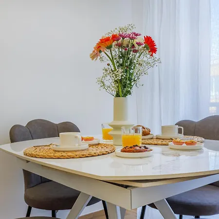 L'angolo Della Serenita - Elegant With Lift Appartement Modena